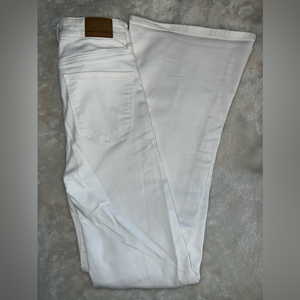 American Eagle Outfitters Crisp White Denim Boot Cut Jeans - Picture 5 of 8